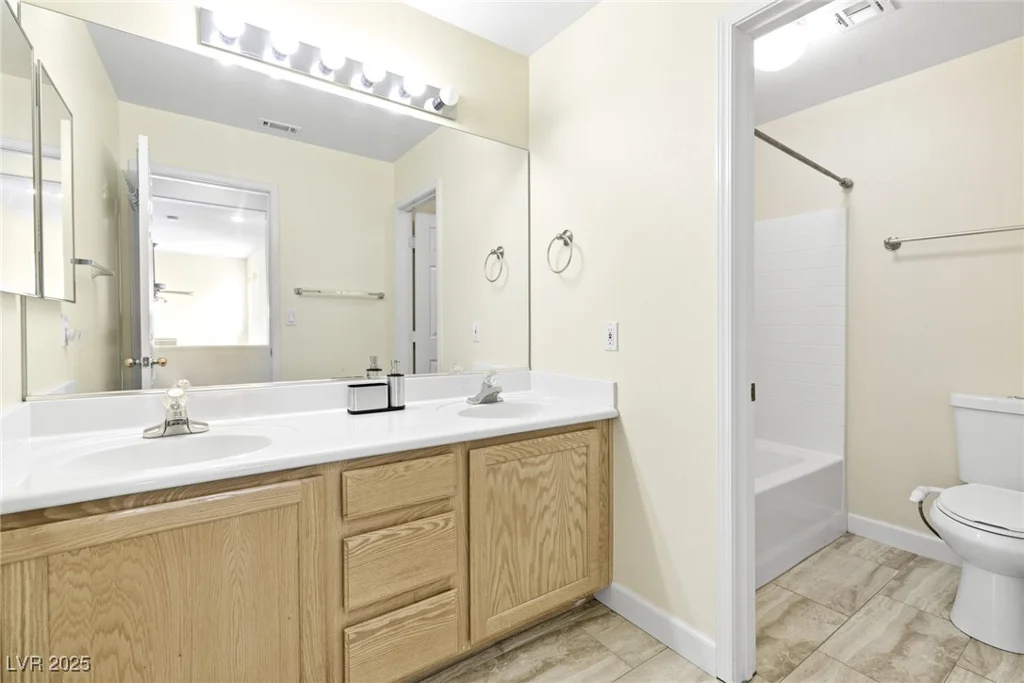 8221 Stoneheather, Las Vegas, NV 89117