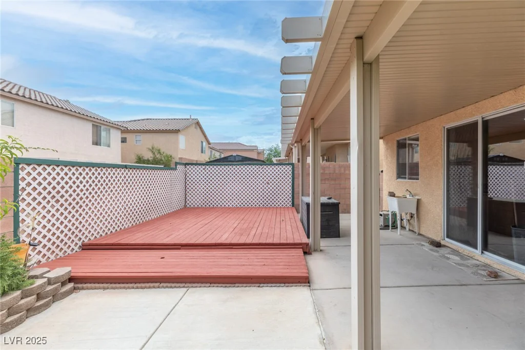 8221 Stoneheather, Las Vegas, NV 89117