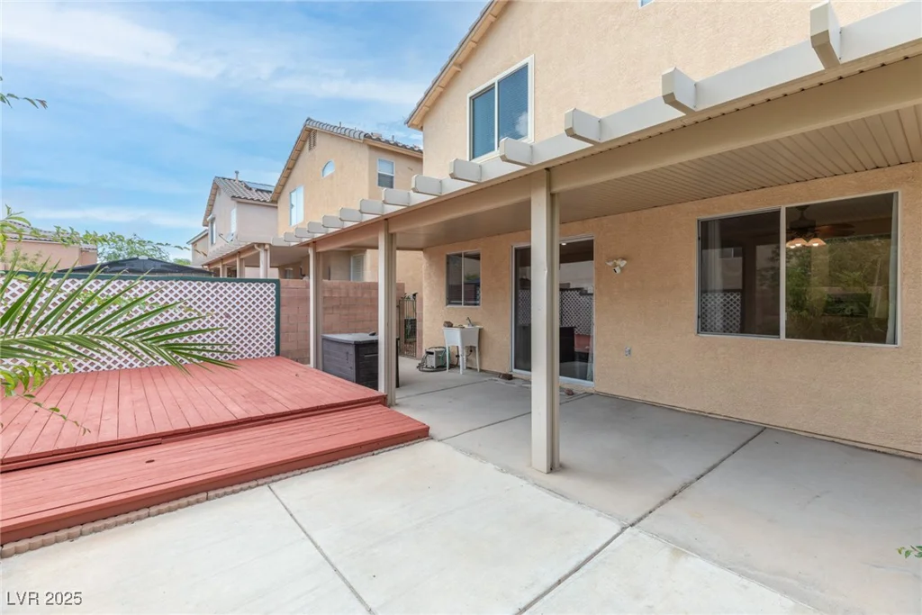 8221 Stoneheather, Las Vegas, NV 89117