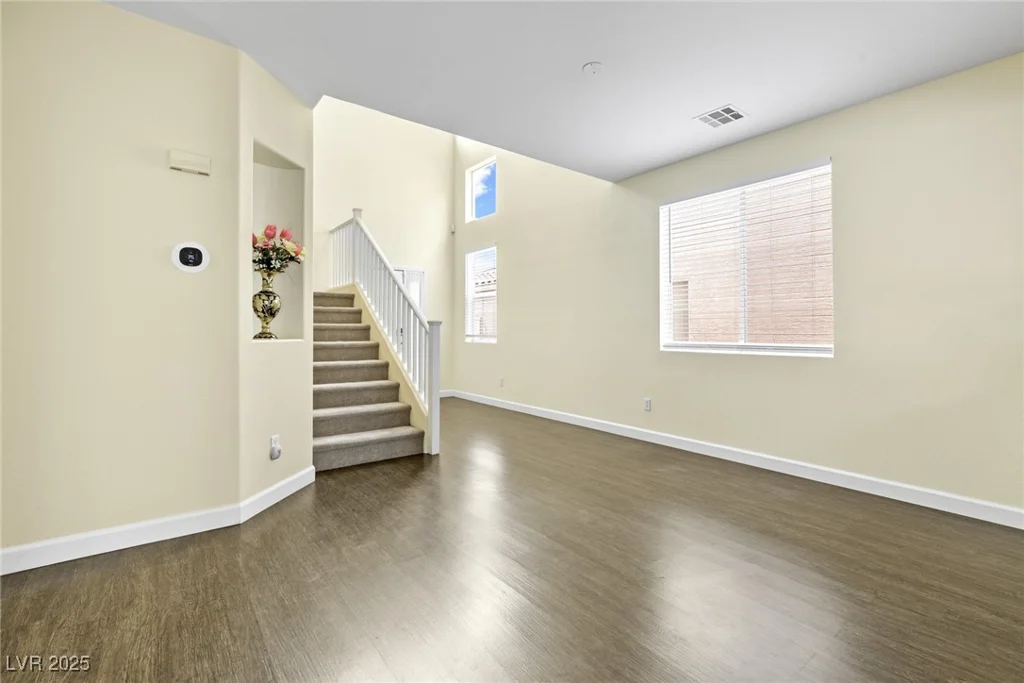 8221 Stoneheather, Las Vegas, NV 89117