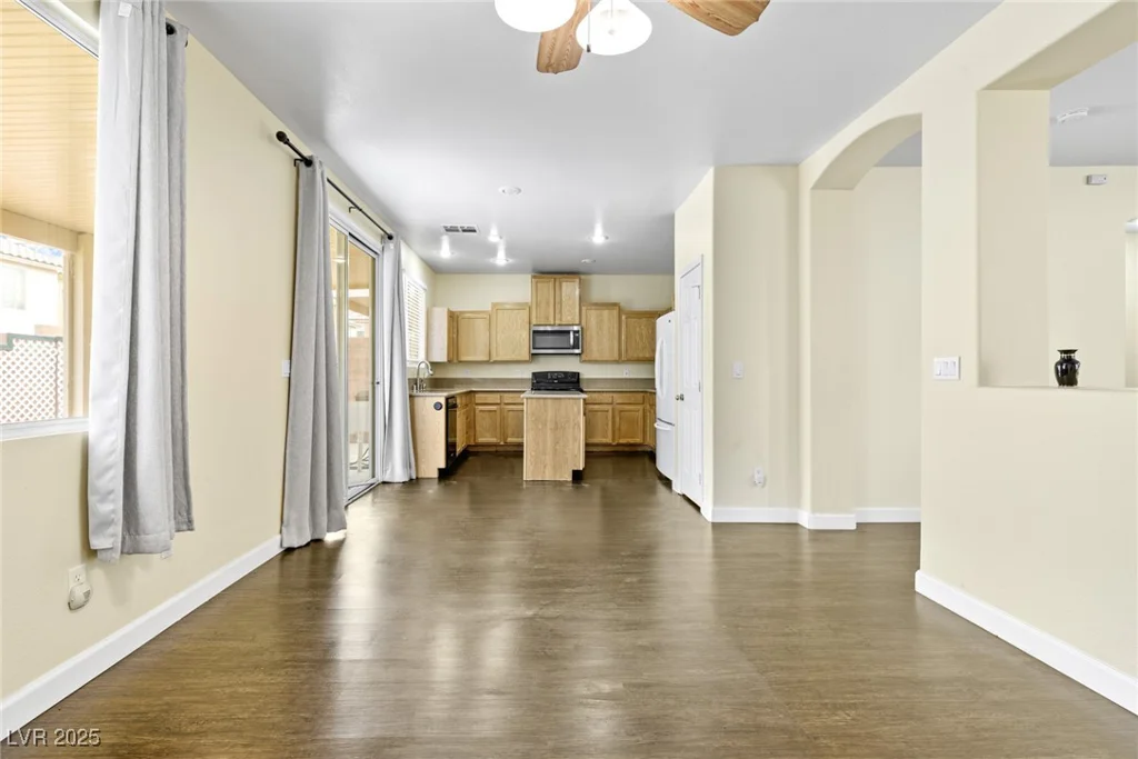 8221 Stoneheather, Las Vegas, NV 89117