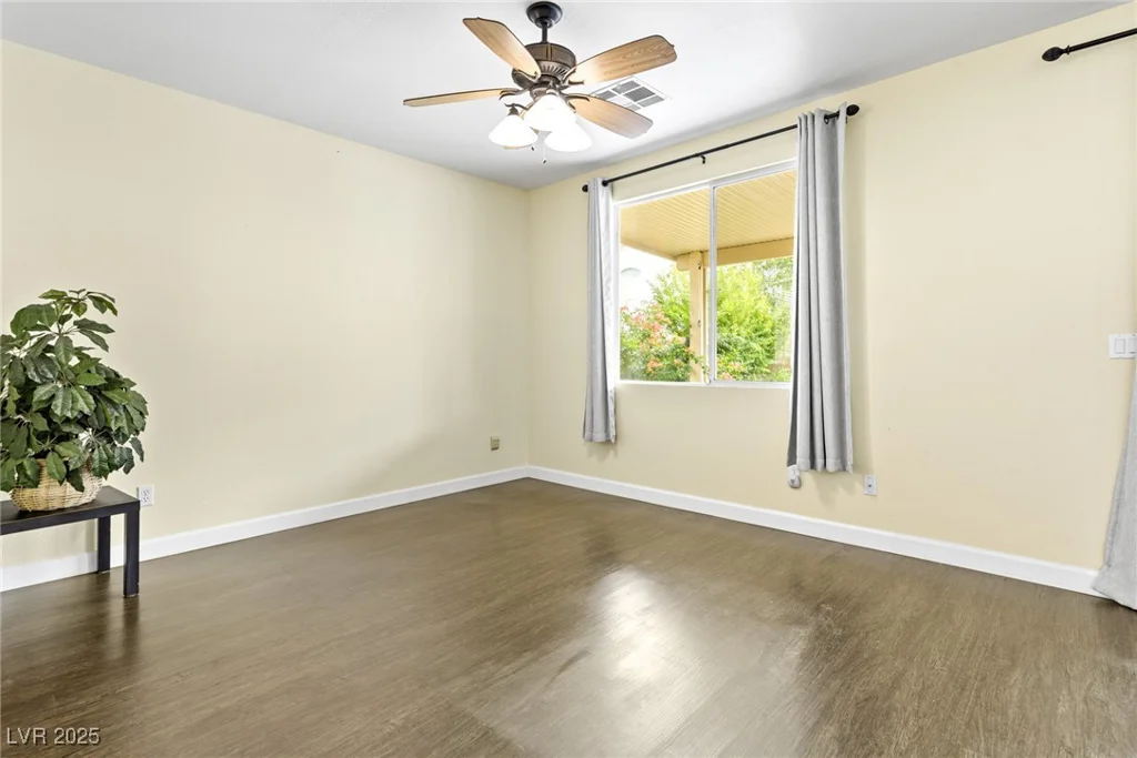 8221 Stoneheather, Las Vegas, NV 89117