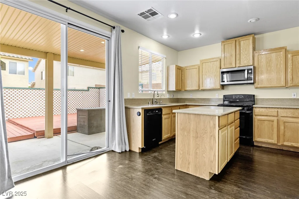 8221 Stoneheather, Las Vegas, NV 89117