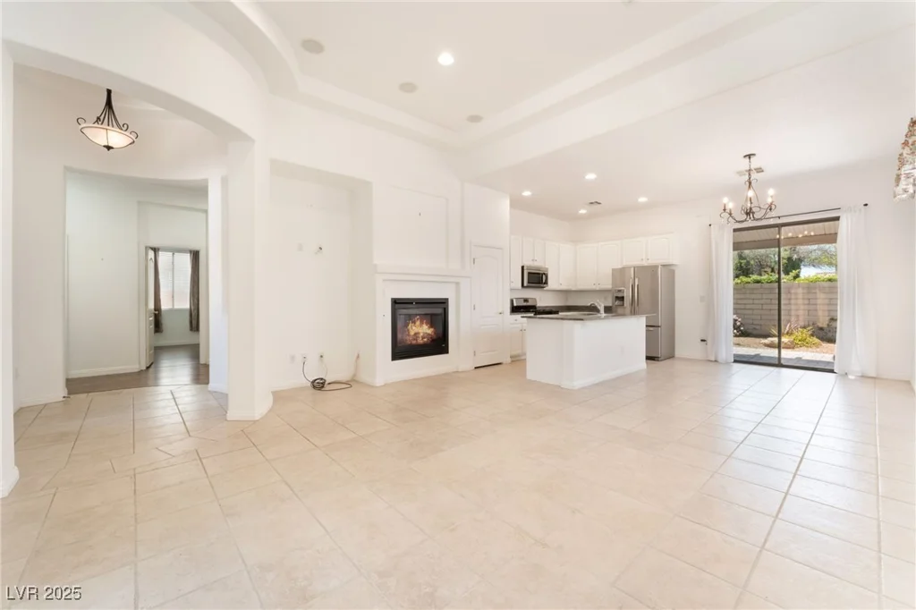 9025 Loggers Mill, Las Vegas, NV 89143
