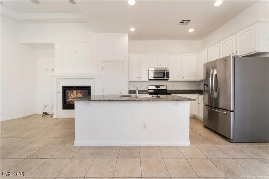 9025 Loggers Mill, Las Vegas, NV 89143