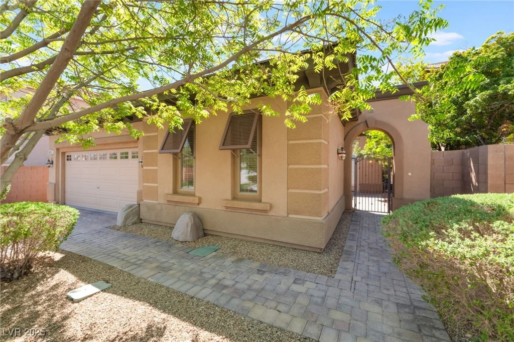 9025 Loggers Mill, Las Vegas, NV 89143