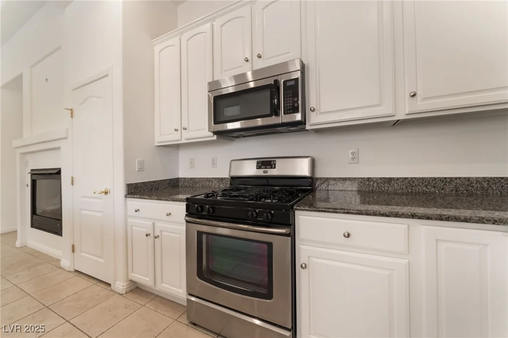9025 Loggers Mill, Las Vegas, NV 89143