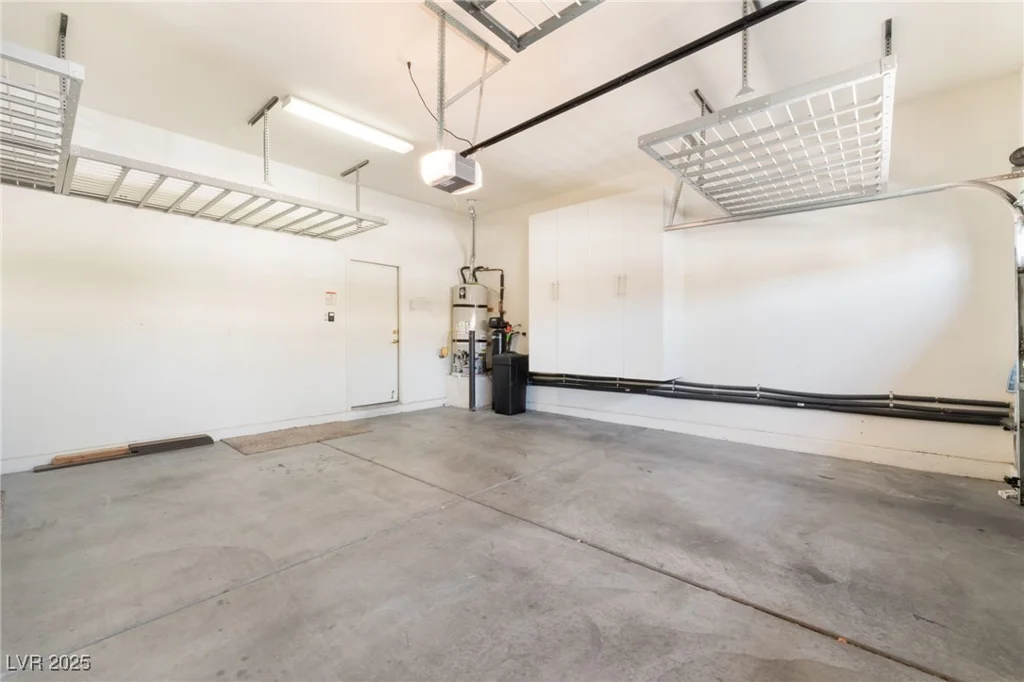 9025 Loggers Mill, Las Vegas, NV 89143