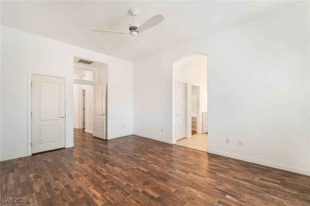 9025 Loggers Mill, Las Vegas, NV 89143