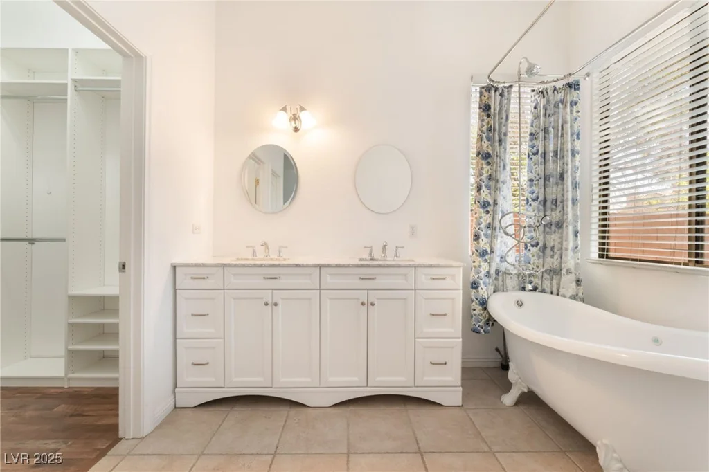 9025 Loggers Mill, Las Vegas, NV 89143