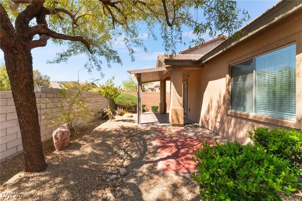 9025 Loggers Mill, Las Vegas, NV 89143
