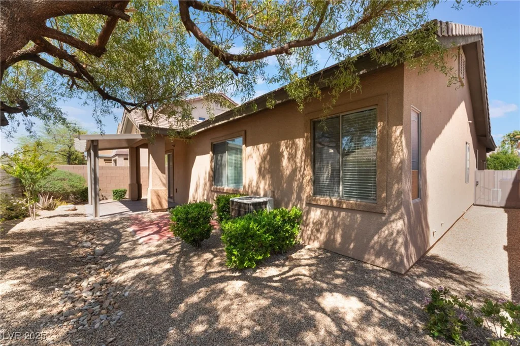 9025 Loggers Mill, Las Vegas, NV 89143