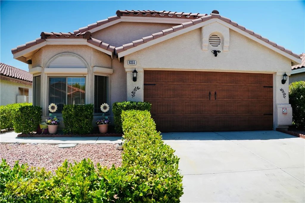 9355 Viking, Las Vegas, NV 89147