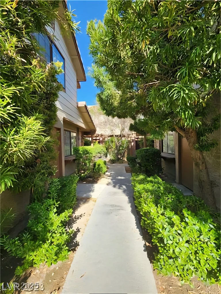 3232 Dayflower, Las Vegas, NV 89121