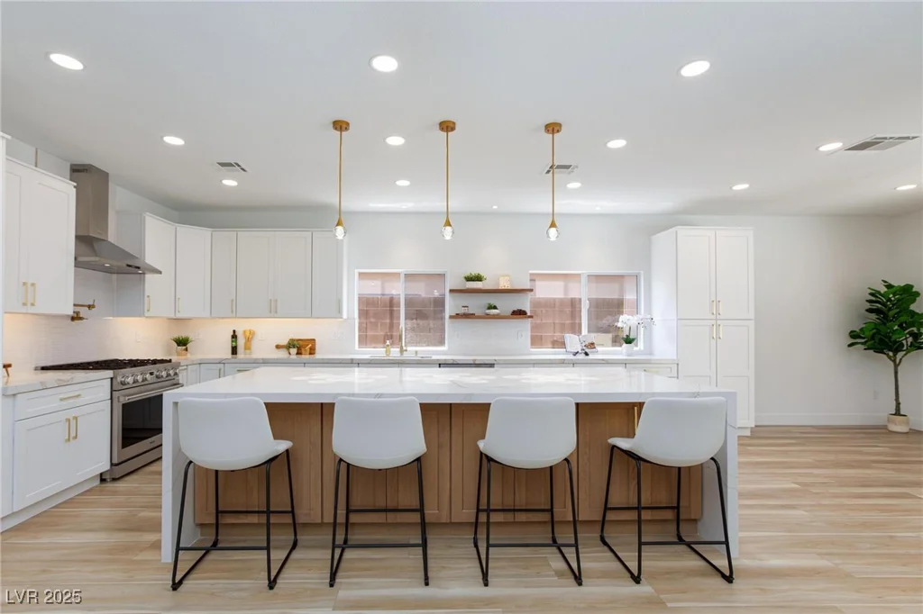81 Alerion, Las Vegas, NV 89138