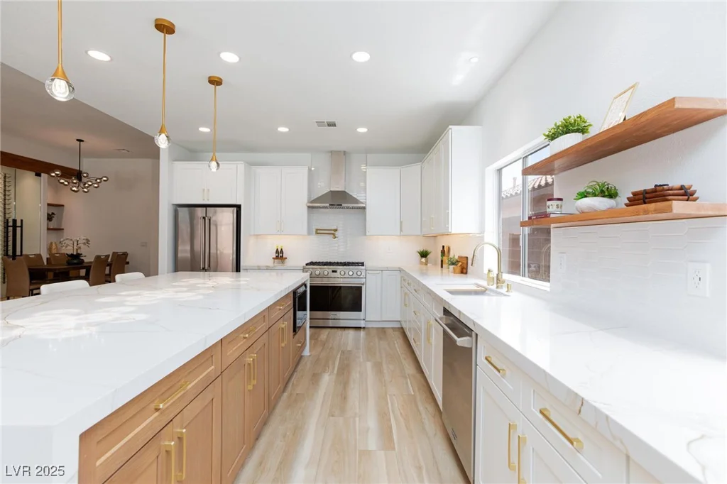 81 Alerion, Las Vegas, NV 89138