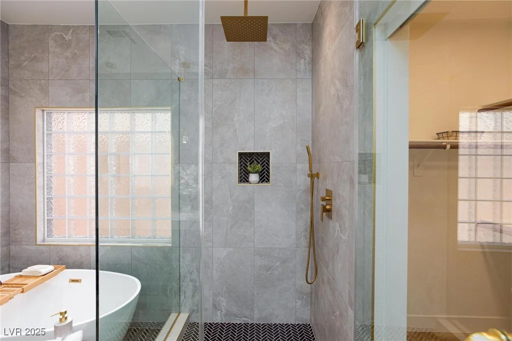 81 Alerion, Las Vegas, NV 89138
