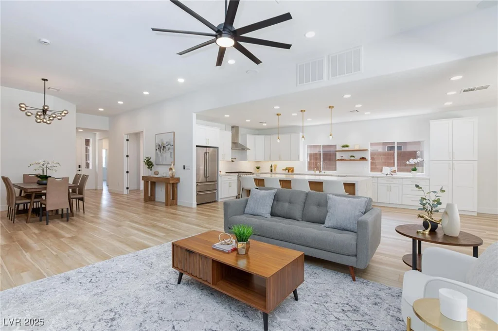 81 Alerion, Las Vegas, NV 89138