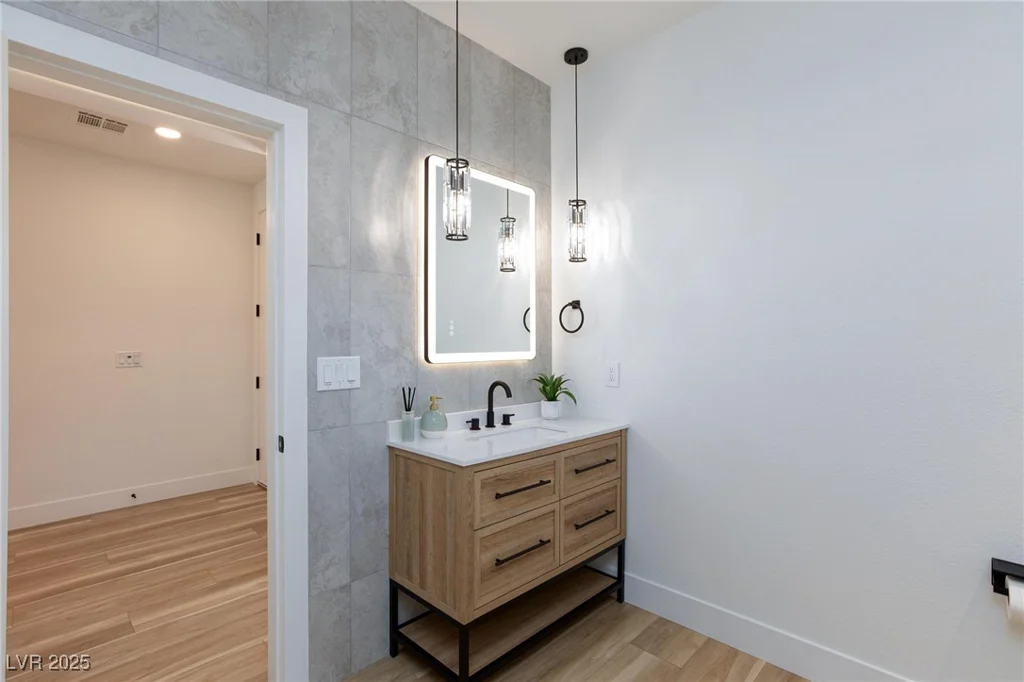 81 Alerion, Las Vegas, NV 89138