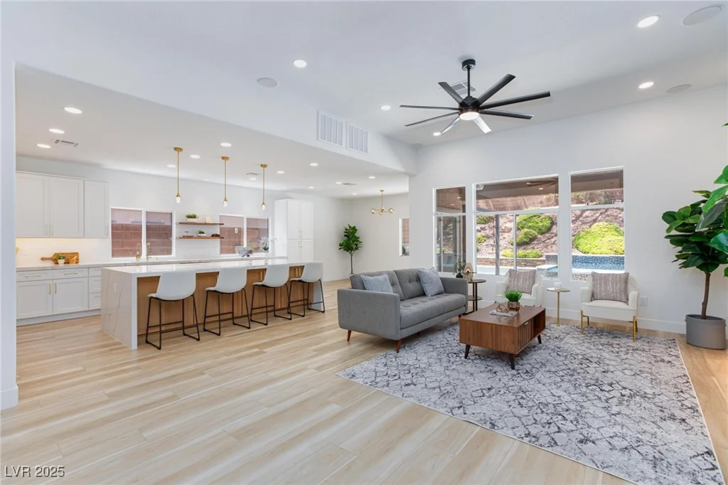 81 Alerion, Las Vegas, NV 89138