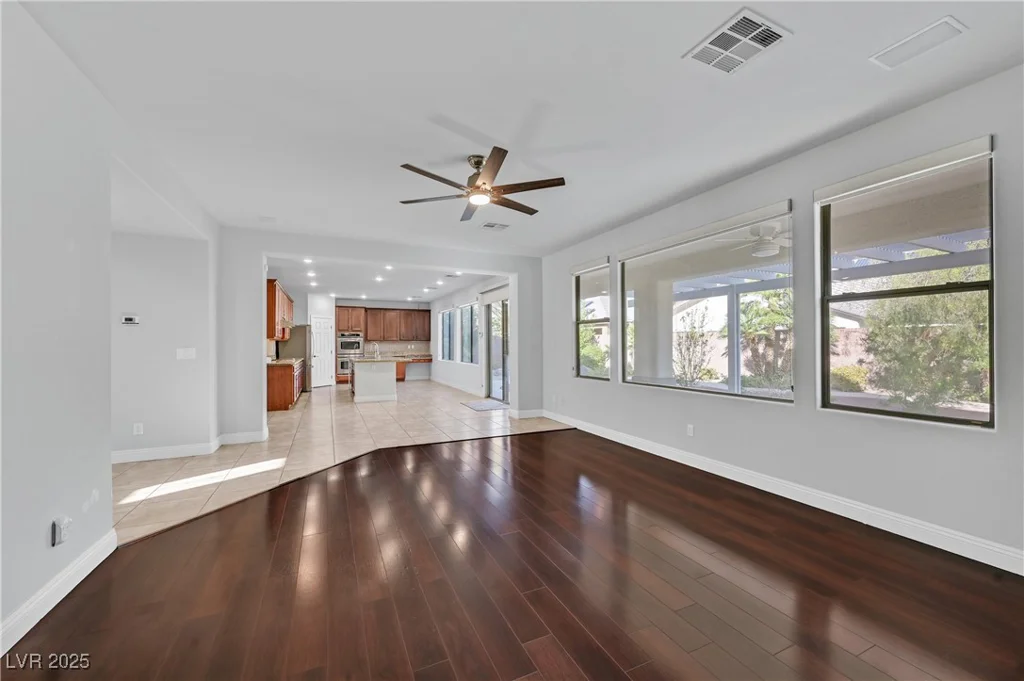 9008 Sawhill Pond, Las Vegas, NV 89131