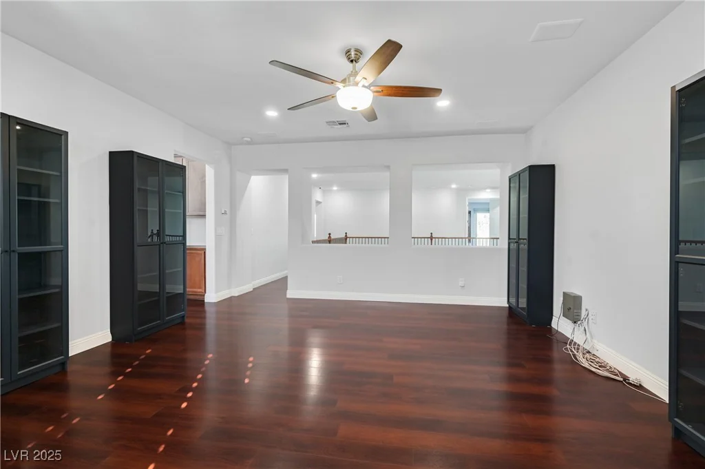9008 Sawhill Pond, Las Vegas, NV 89131
