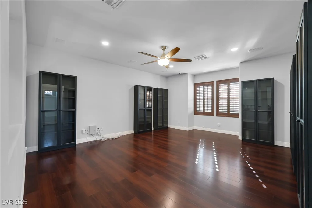 9008 Sawhill Pond, Las Vegas, NV 89131