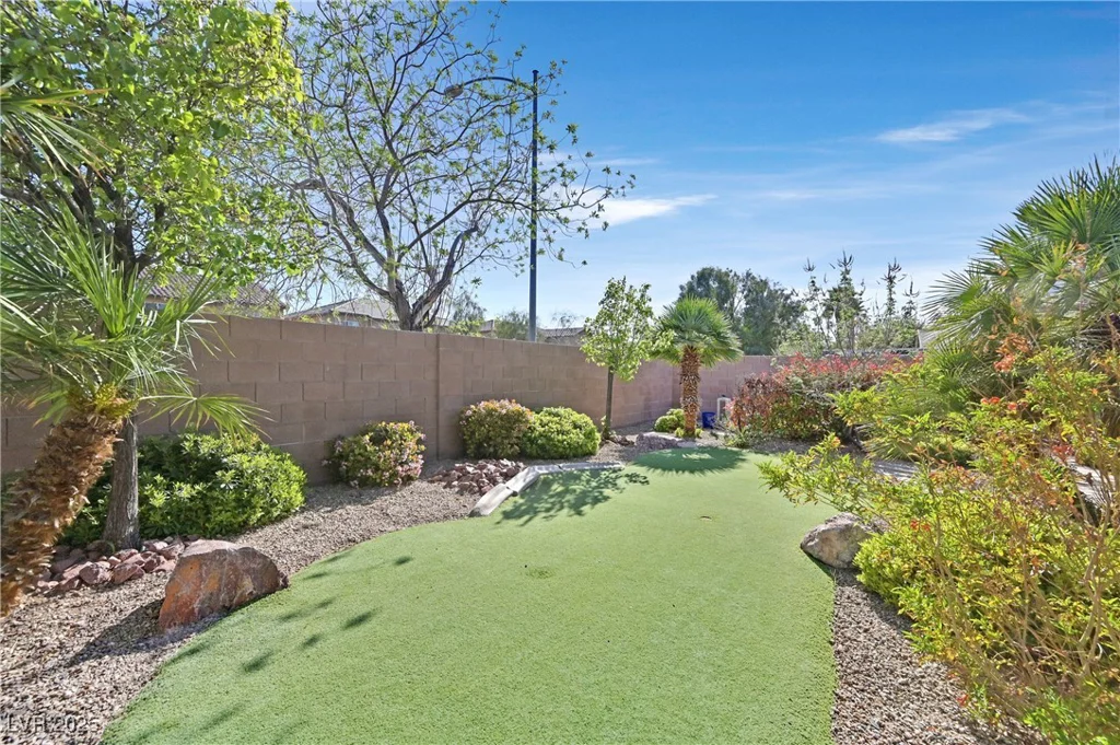 9008 Sawhill Pond, Las Vegas, NV 89131