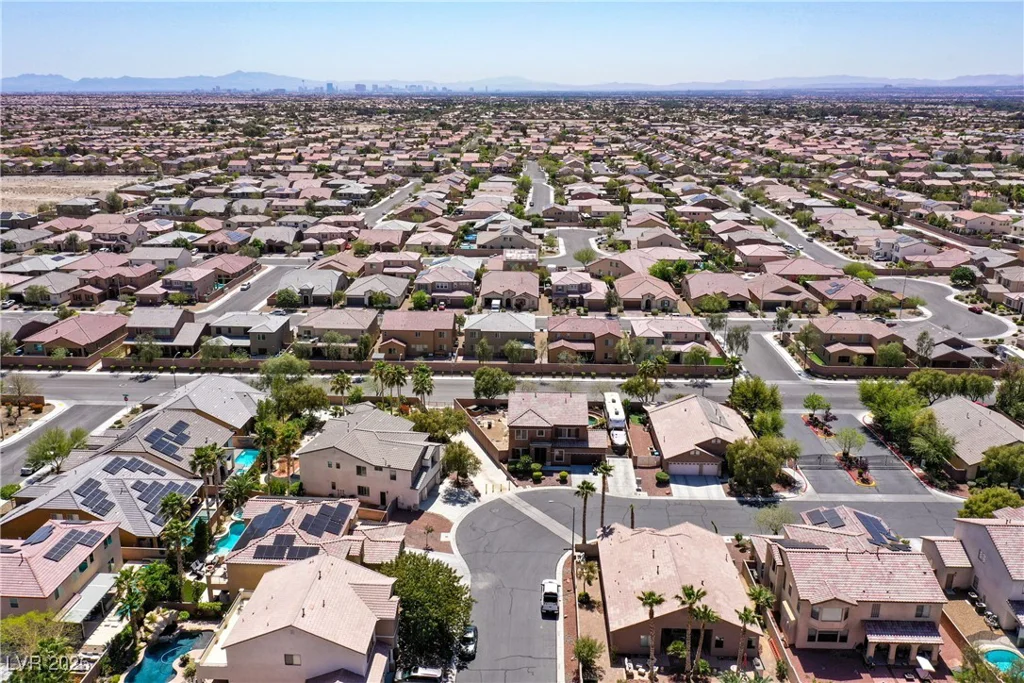 9008 Sawhill Pond, Las Vegas, NV 89131