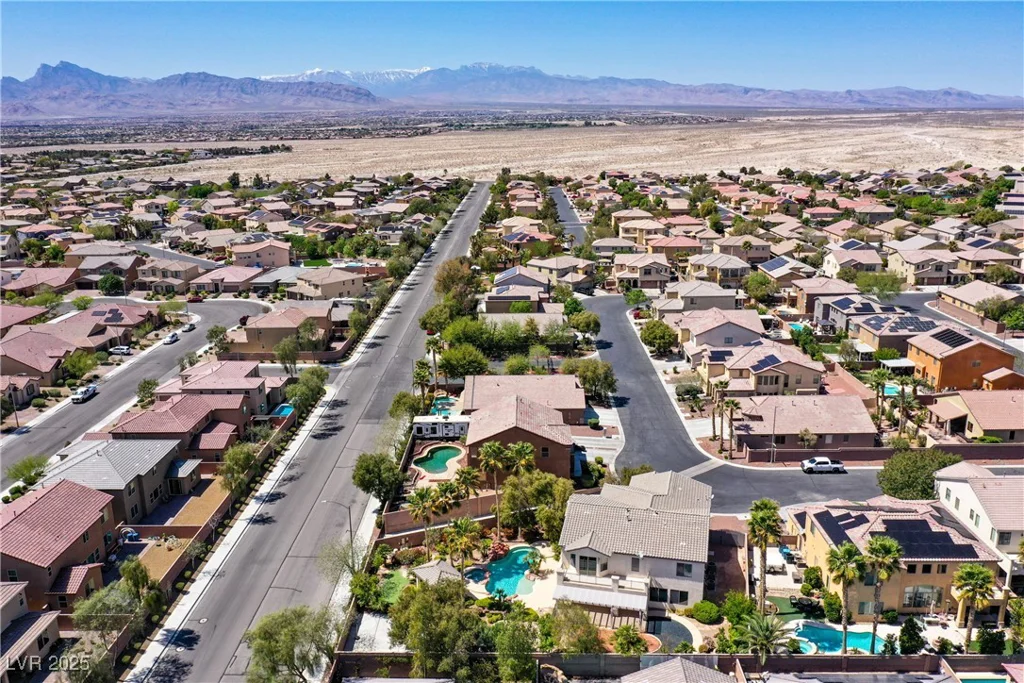 9008 Sawhill Pond, Las Vegas, NV 89131