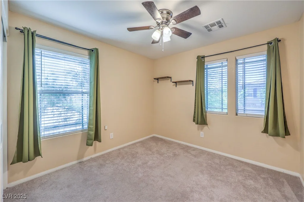10072 Pelham Park, Las Vegas, NV 89148