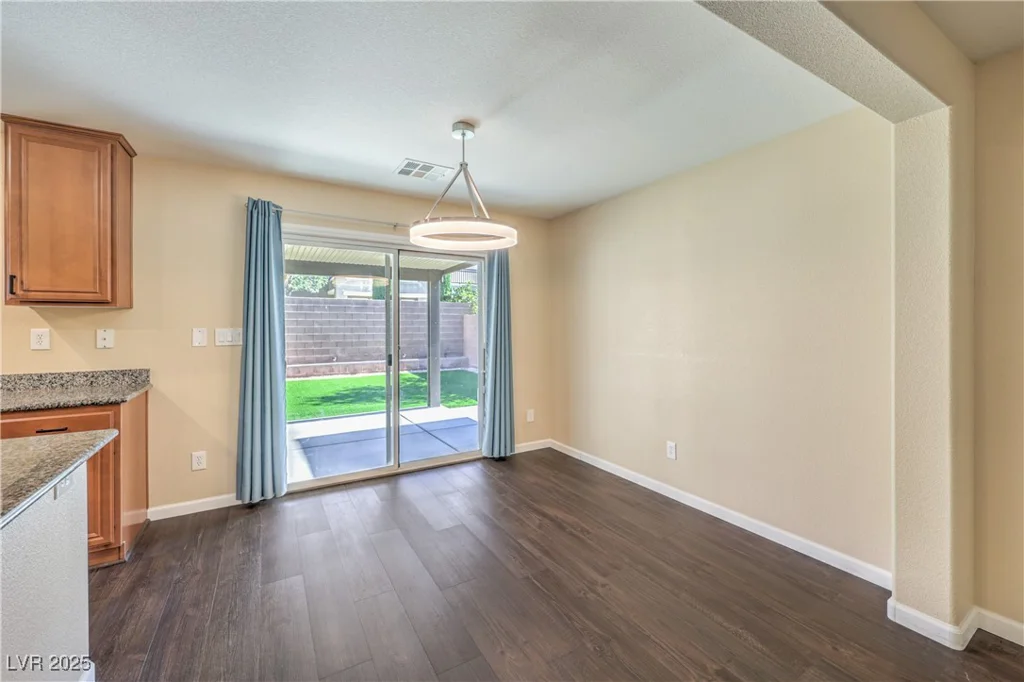 10072 Pelham Park, Las Vegas, NV 89148