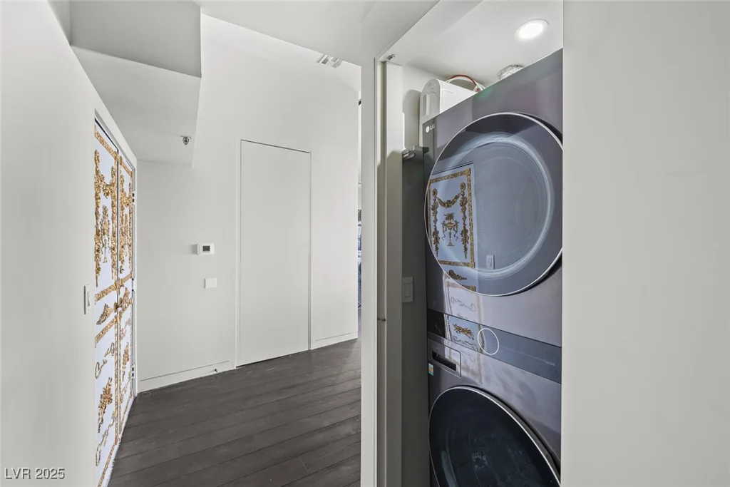 3111 Bel Air, Las Vegas, NV 89109