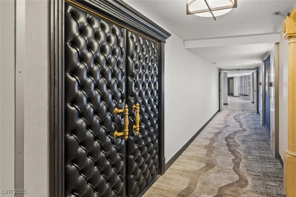3111 Bel Air, Las Vegas, NV 89109