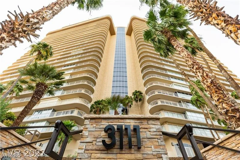 3111 Bel Air, Las Vegas, NV 89109