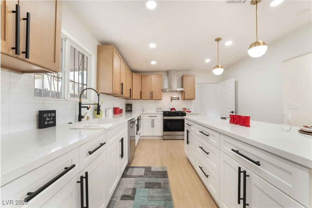 4237 Twain, Las Vegas, NV 89121
