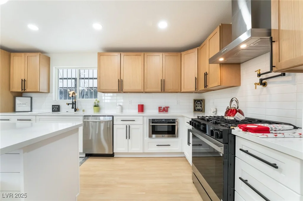 4237 Twain, Las Vegas, NV 89121