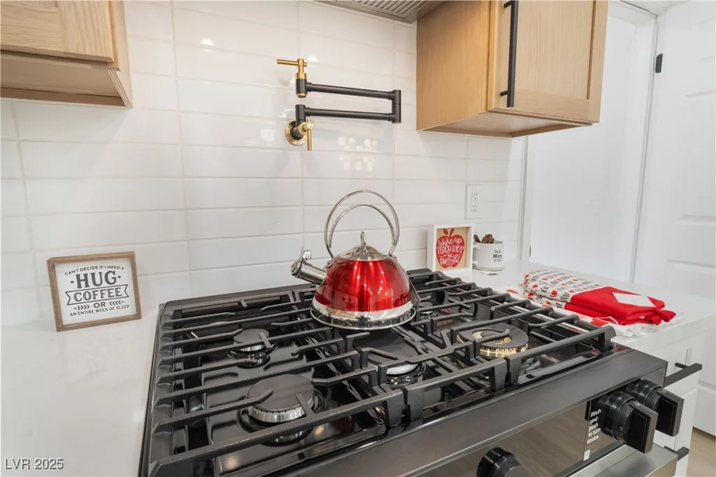 4237 Twain, Las Vegas, NV 89121