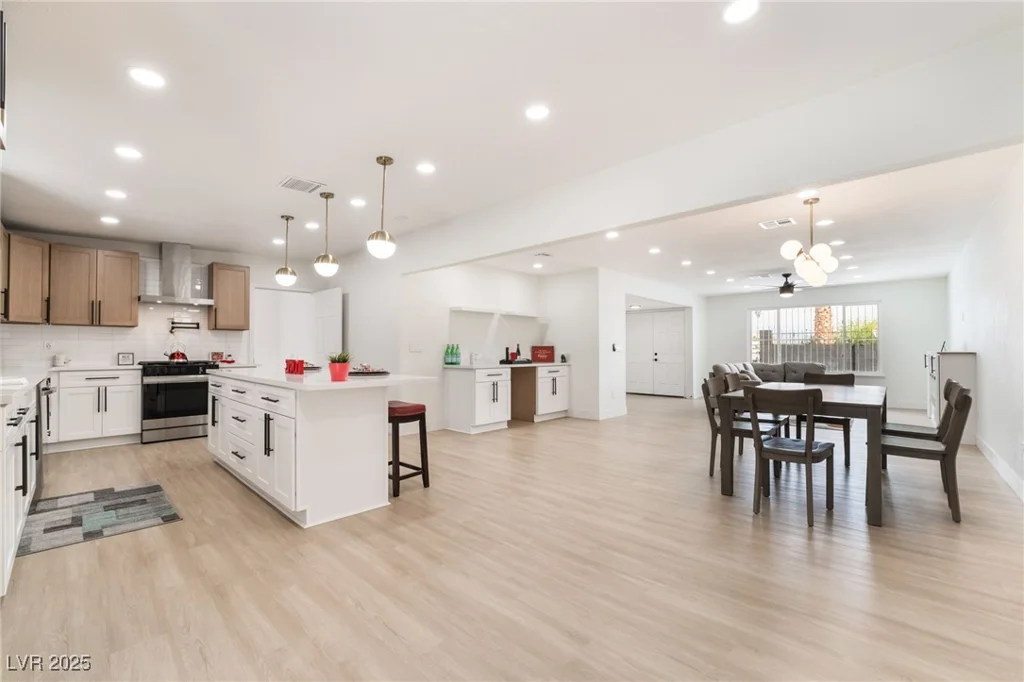 4237 Twain, Las Vegas, NV 89121