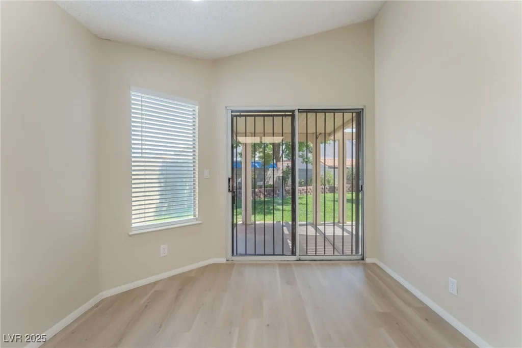 5725 Cedar, Las Vegas, NV 89110