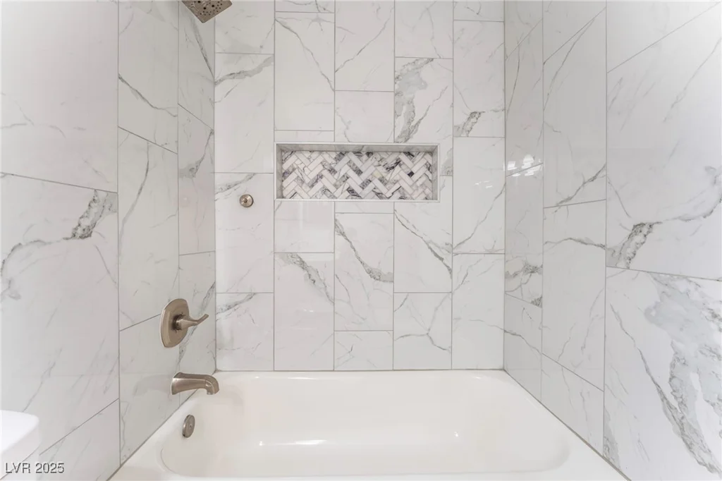 5725 Cedar, Las Vegas, NV 89110