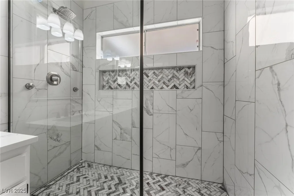 5725 Cedar, Las Vegas, NV 89110
