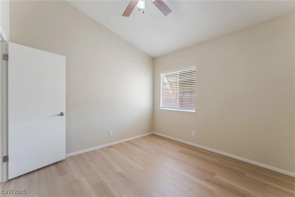 5725 Cedar, Las Vegas, NV 89110