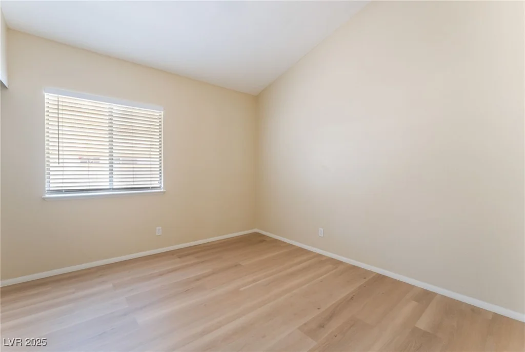 5725 Cedar, Las Vegas, NV 89110