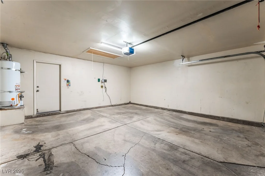 5725 Cedar, Las Vegas, NV 89110