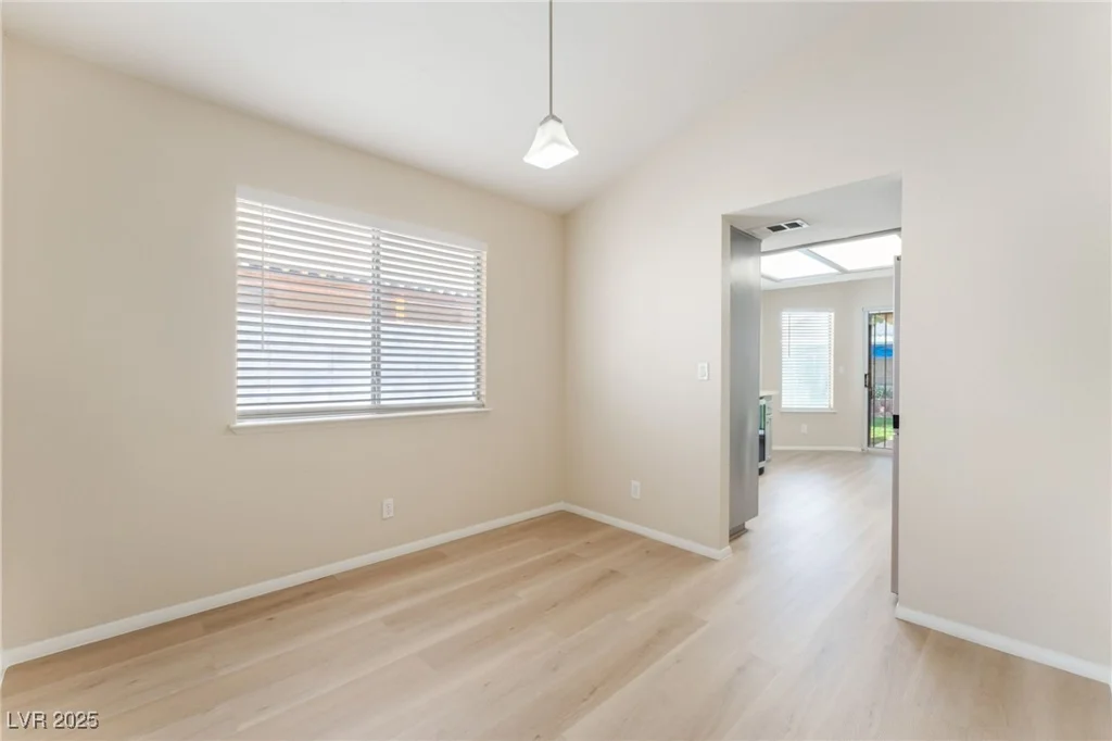 5725 Cedar, Las Vegas, NV 89110