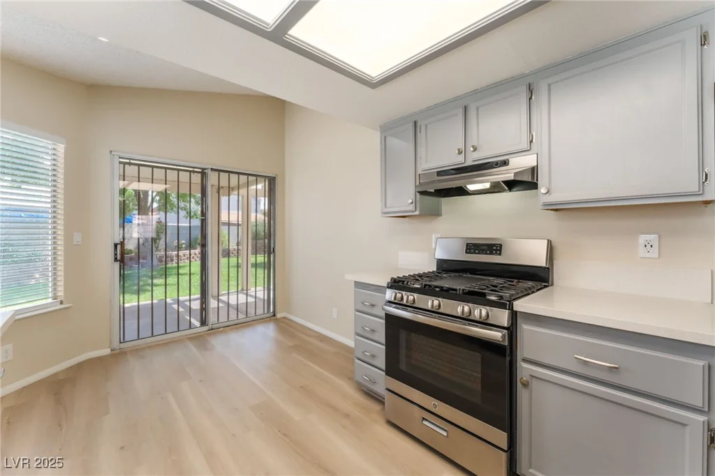 5725 Cedar, Las Vegas, NV 89110