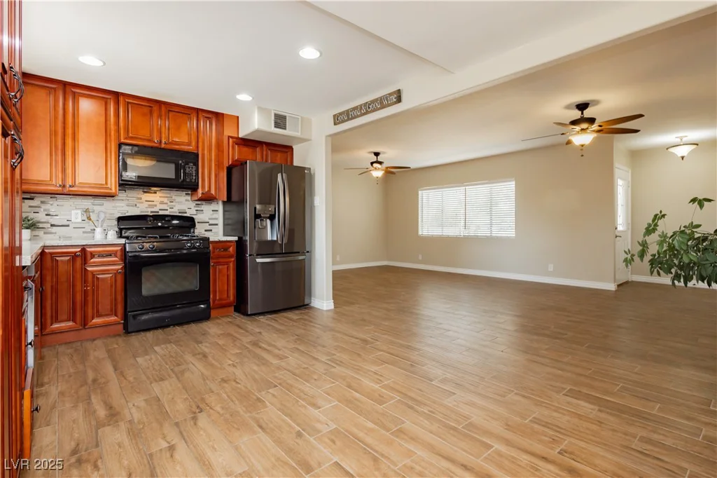 67 Oklahoma, Henderson, NV 89015