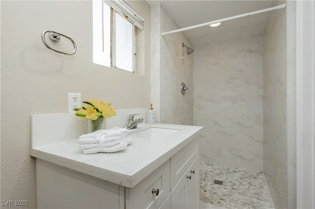 67 Oklahoma, Henderson, NV 89015