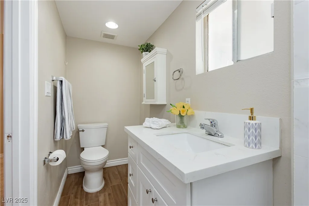 67 Oklahoma, Henderson, NV 89015